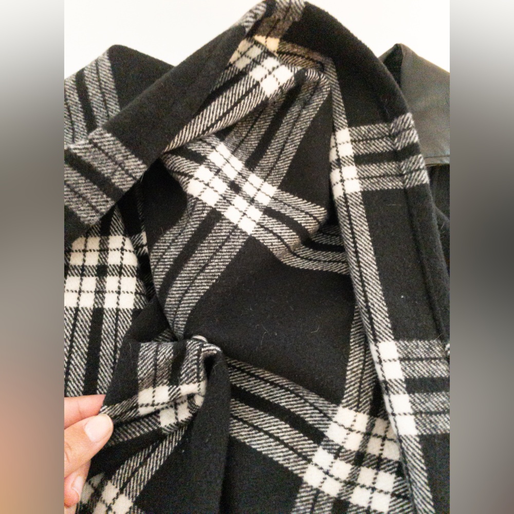 Rock & Republic Black White Plaid Poncho Wrap Faux Leather Collar S - Picture 4 of 6